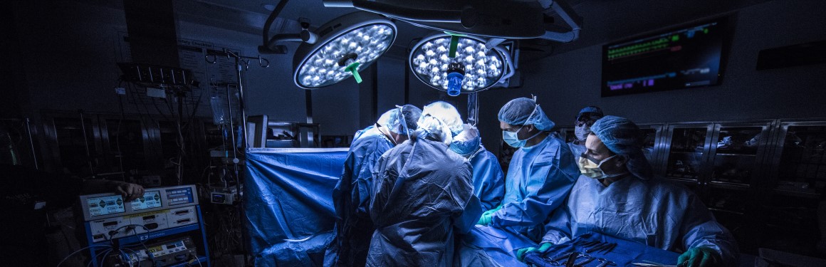 Baylor Scott & White uterus transplant team during a surgery